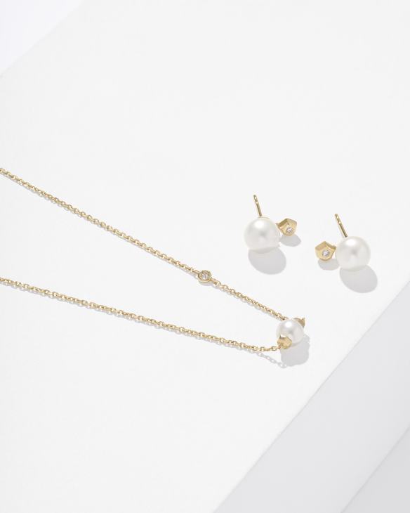 Cathleen Layering Set in Pearl