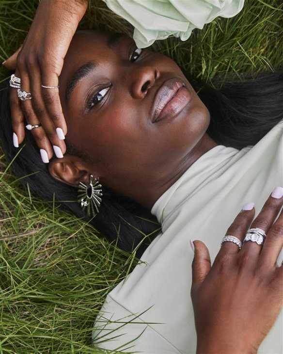 Daphne Silver Band Ring